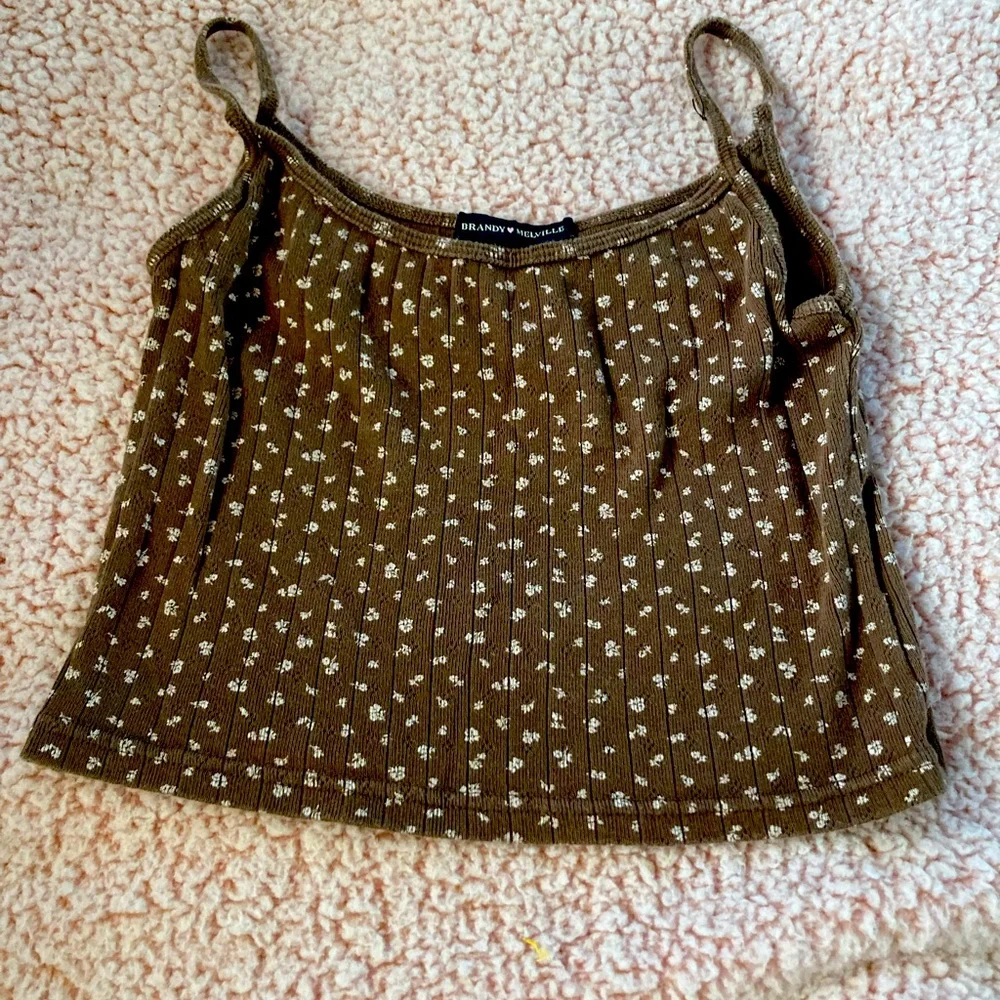 Brandy Crop Tank - Picture 1 of 1